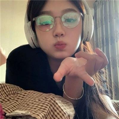 马场百态 海报